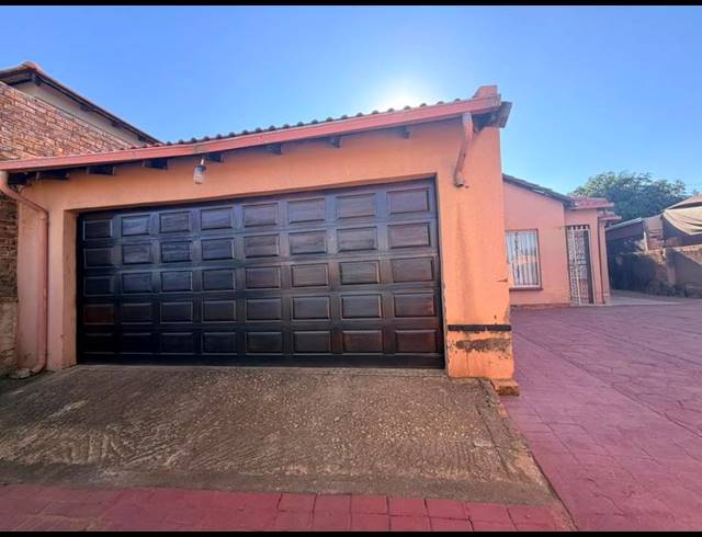 3 BEDROOM HOUSE FOR SALE IN SOSHANGUVE WW